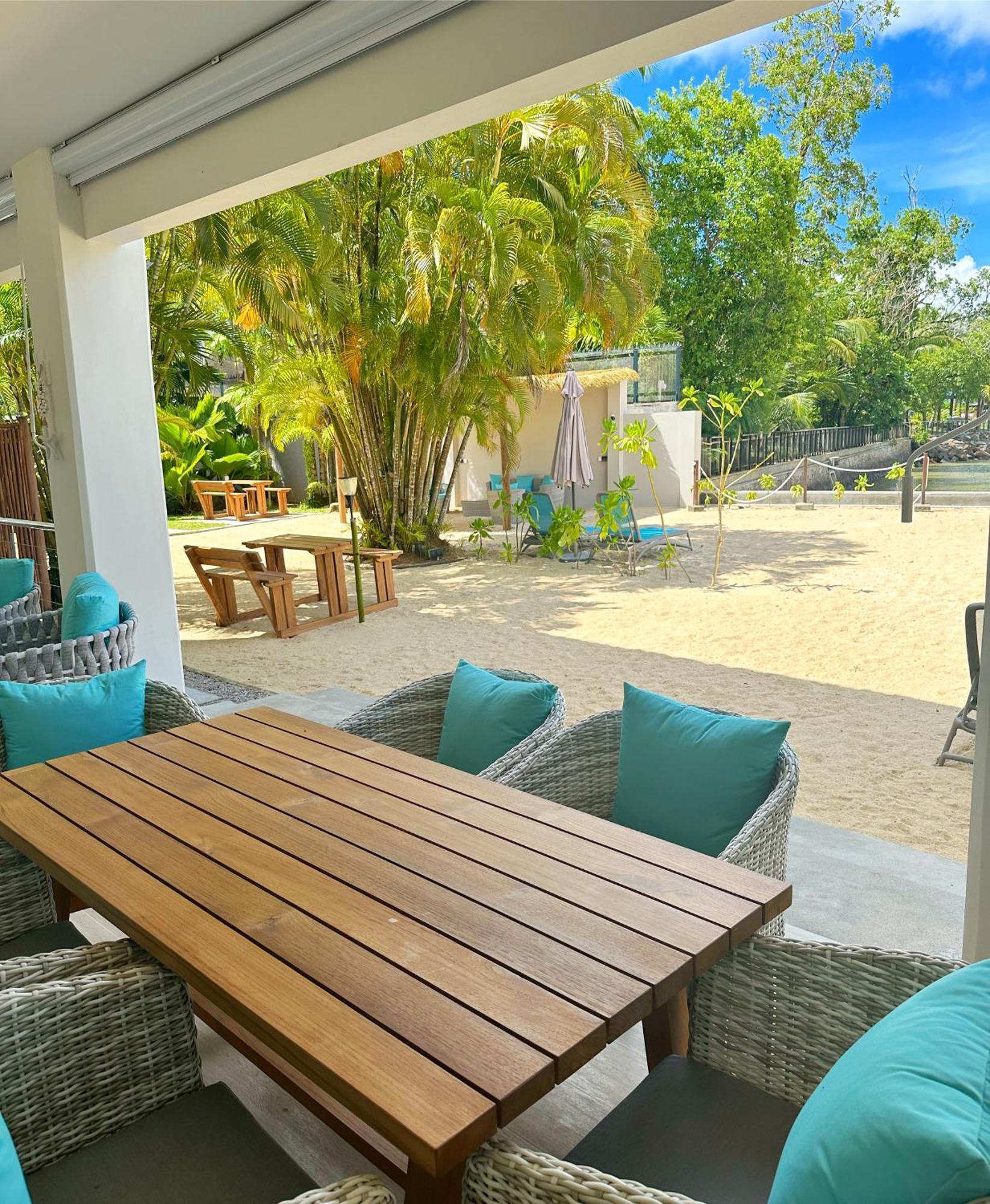 Pineapple Beach Villas Baie Lazare  Екстериор снимка