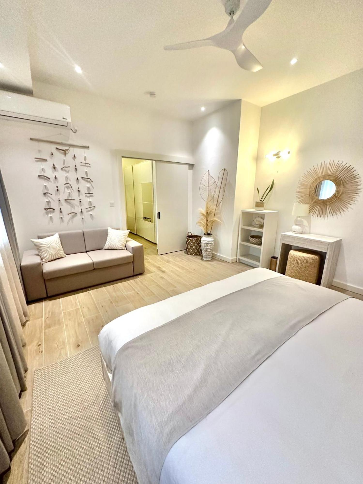 Pineapple Beach Villas Baie Lazare  Екстериор снимка