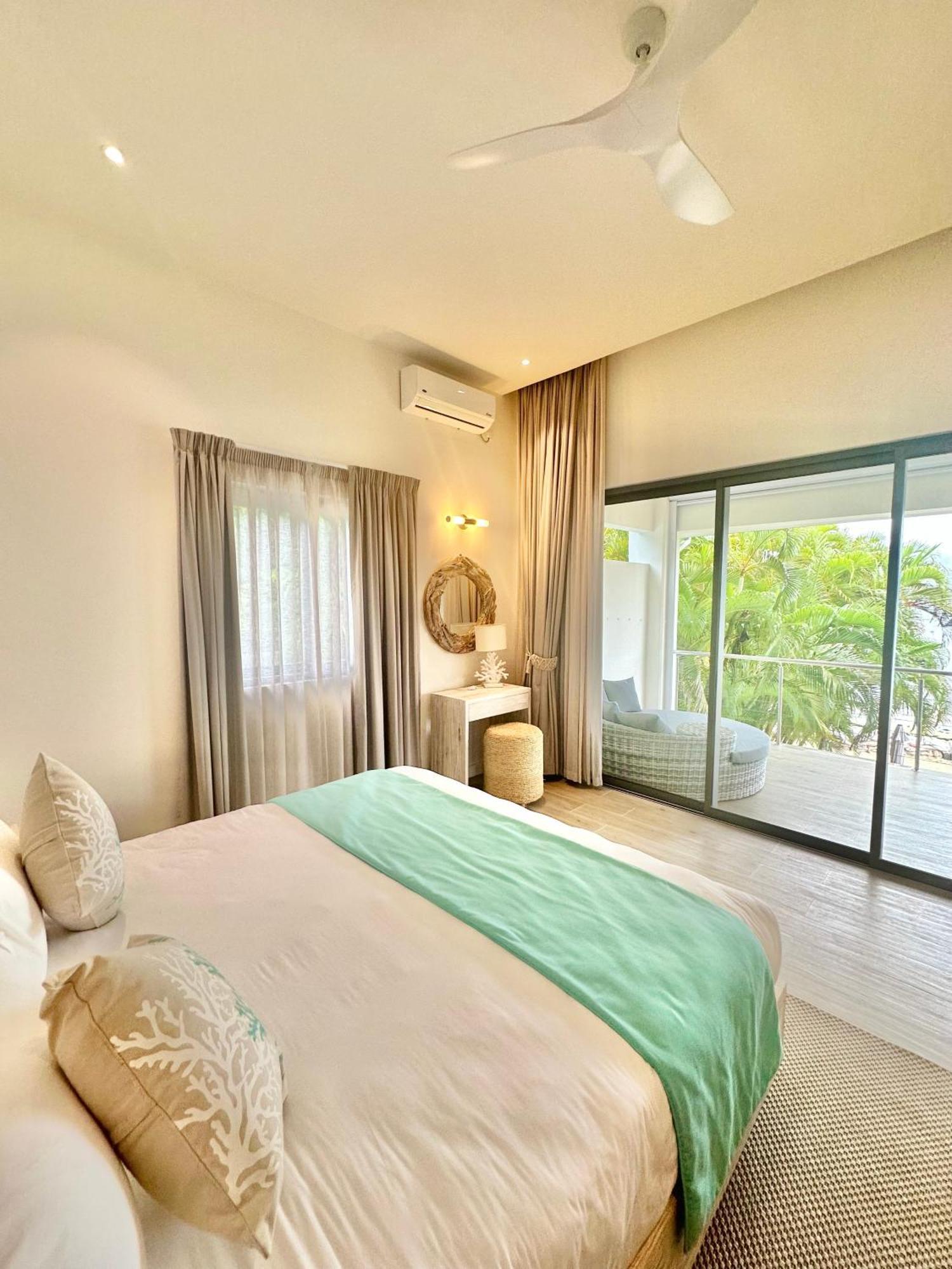 Pineapple Beach Villas Baie Lazare  Екстериор снимка