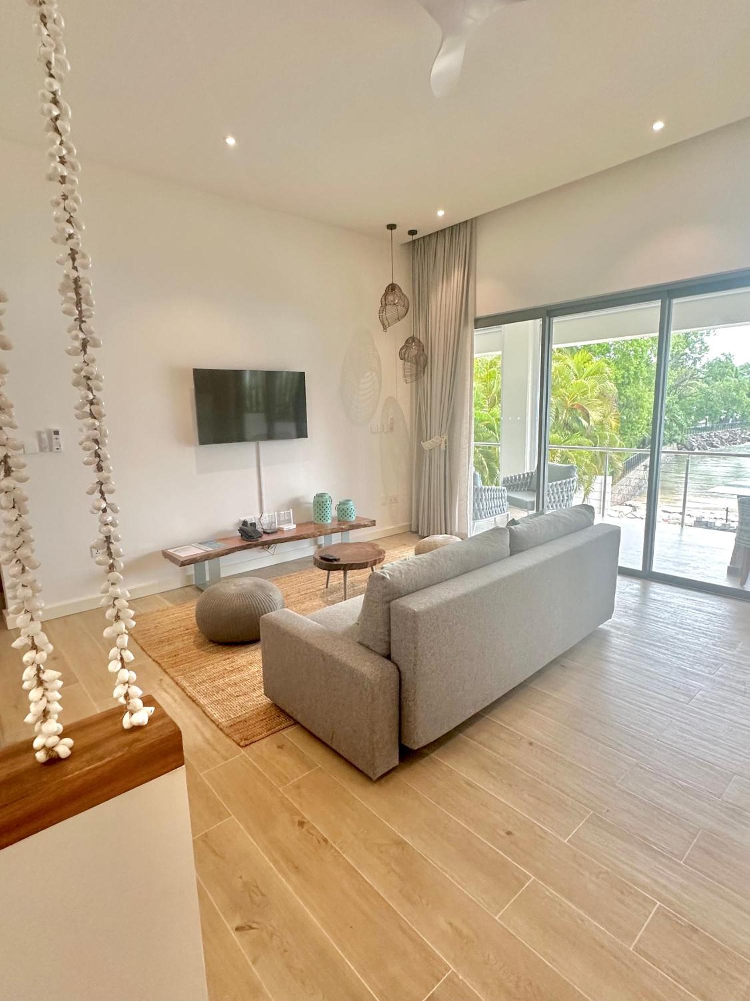 Pineapple Beach Villas Baie Lazare  Екстериор снимка