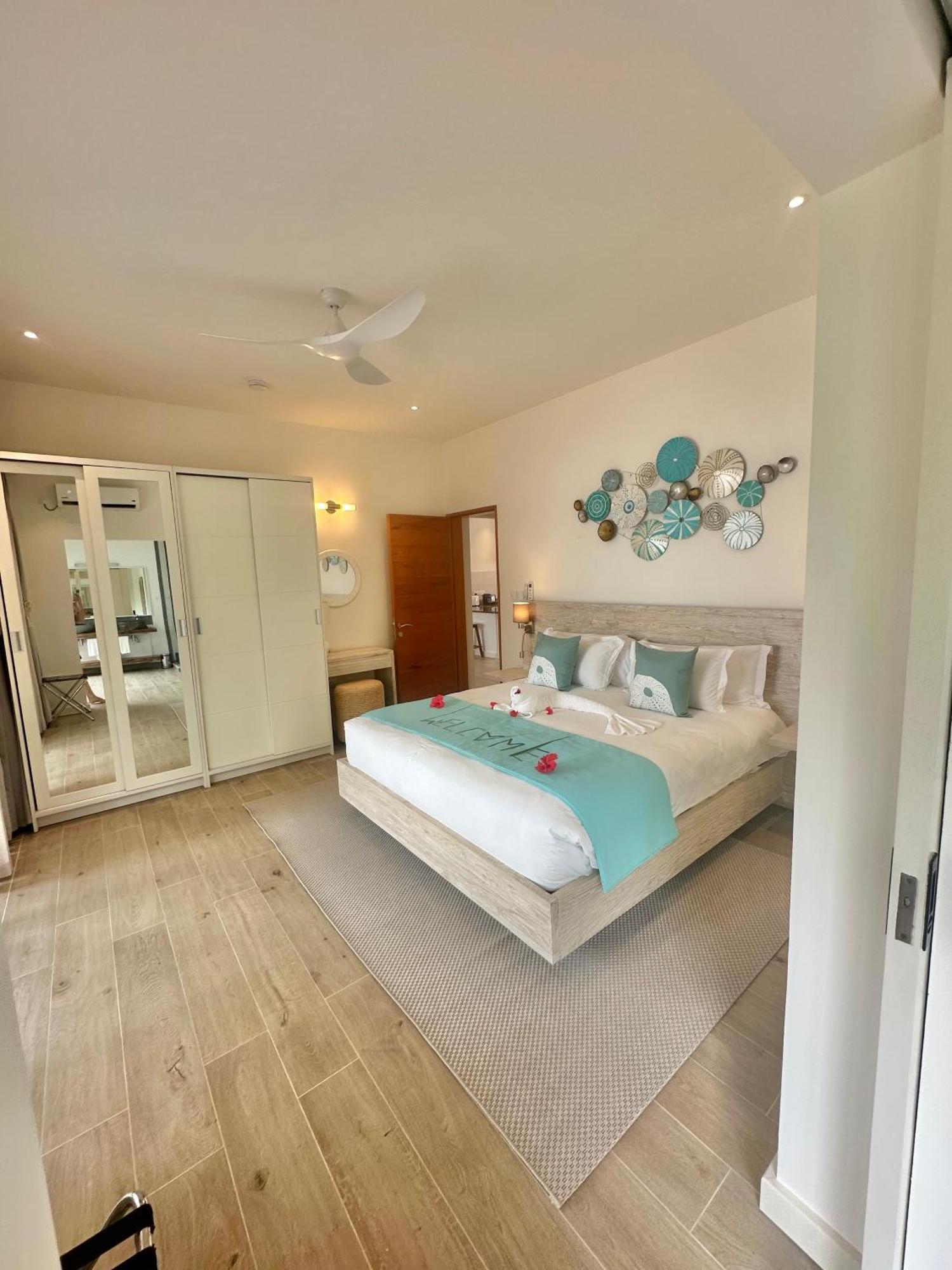 Pineapple Beach Villas Baie Lazare  Екстериор снимка